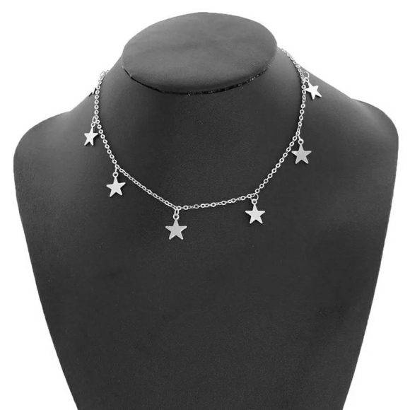 Simple Star Necklace Choker - Picture 4 of 4